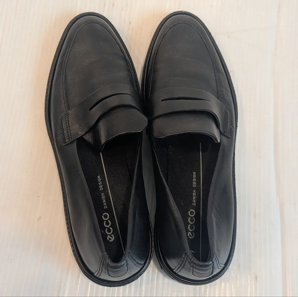 ECCO Modern Tailored Black Penny Women's Loafers Size 6-6.5
